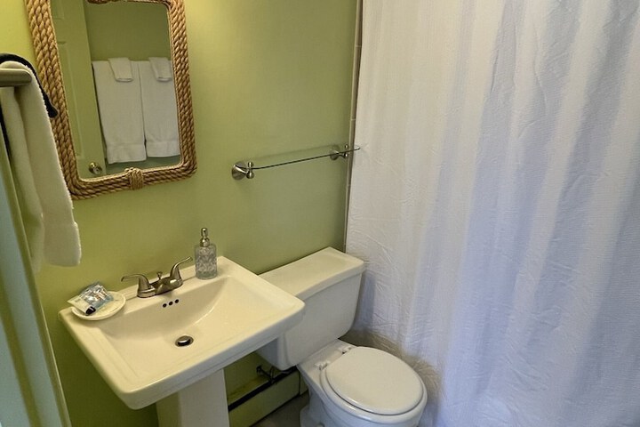 Room 56 of 101