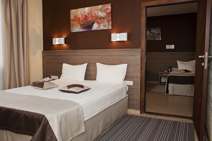 Room 34 of 82