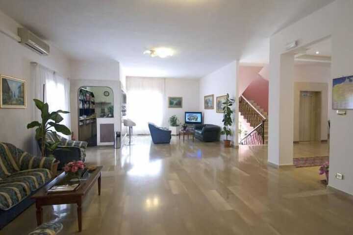 Reception hall