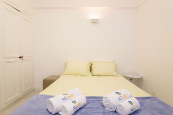 Room 12 of 29