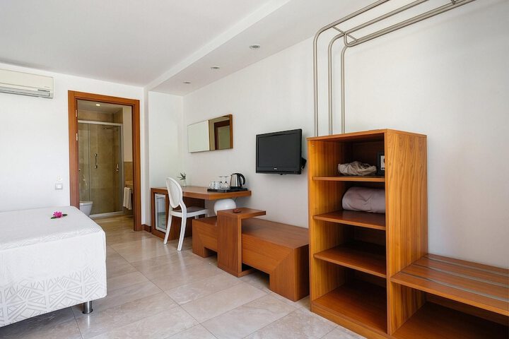 Room 48 of 189