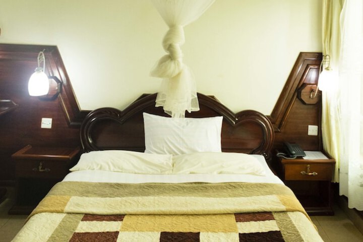 Room 7 of 30