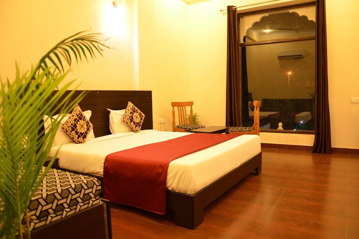 Room 10 of 92