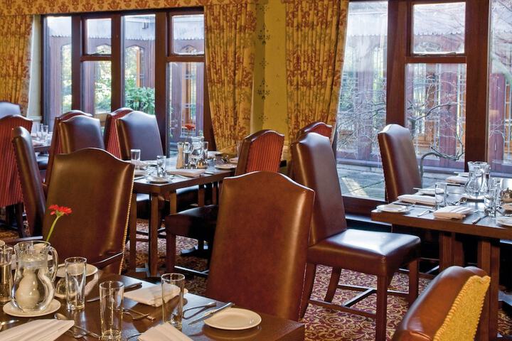Dining Photos
