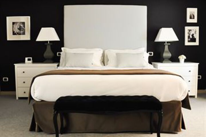 Room 13 of 28