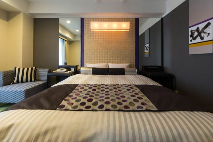 Room 13 of 117