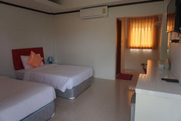 Room 16 of 22