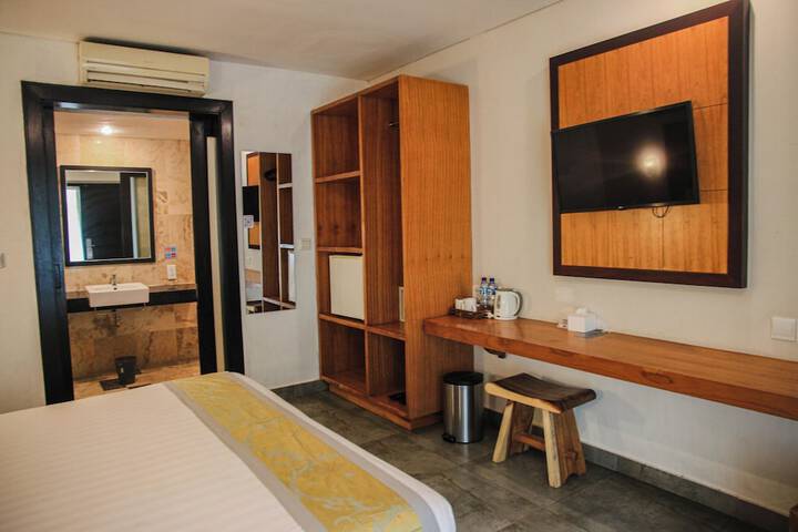 Room 3 of 24