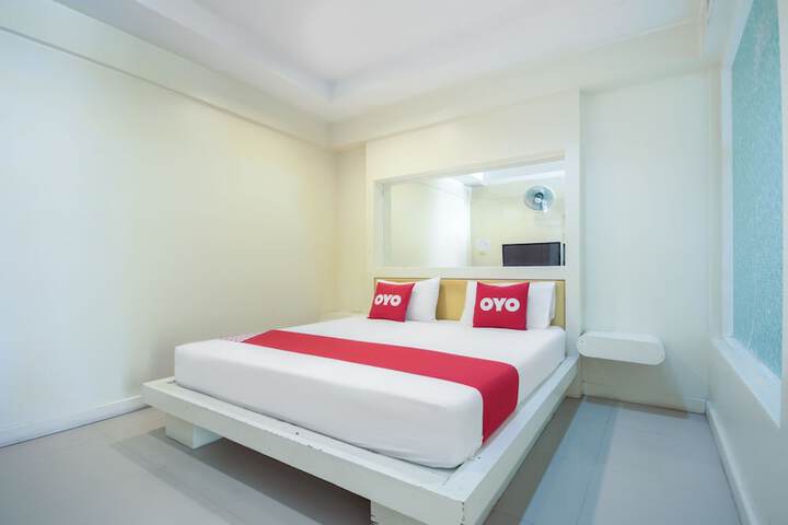 Room 4 of 24