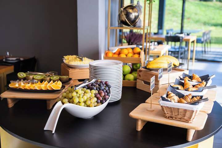 Breakfast/Coffee Service 36 of 58