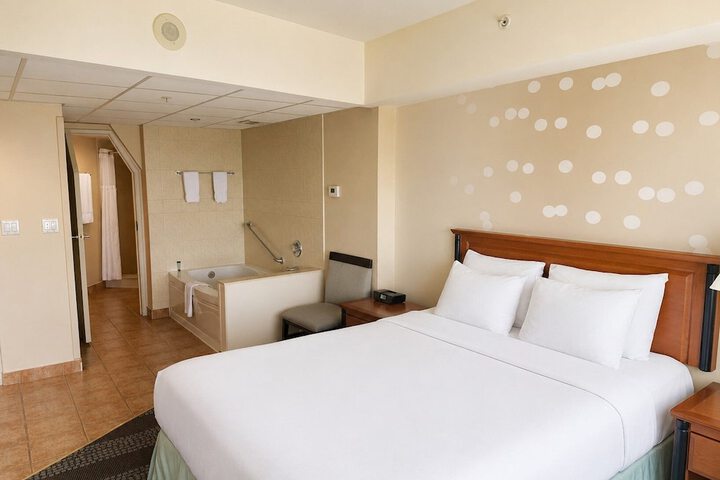 Room 36 of 109