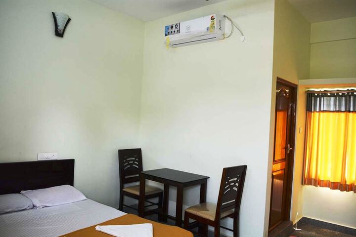 Room 16 of 33