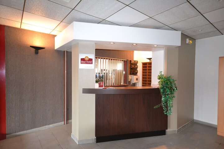 Hotel Interior 3 of 33