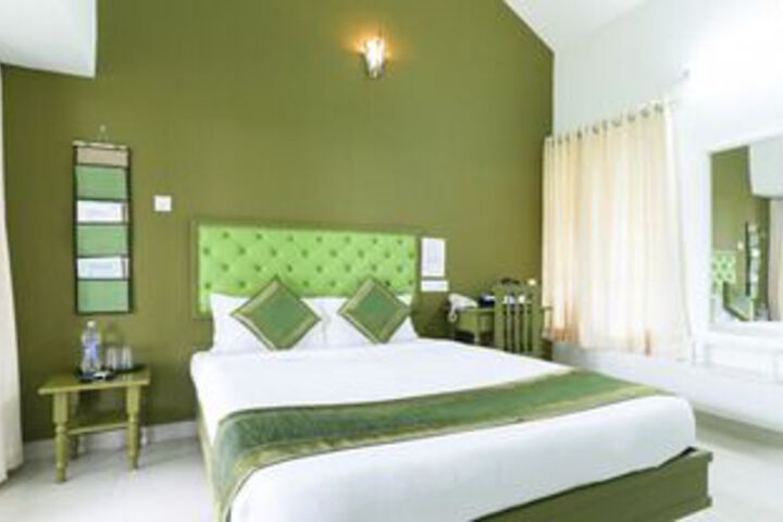 Room 33 of 53