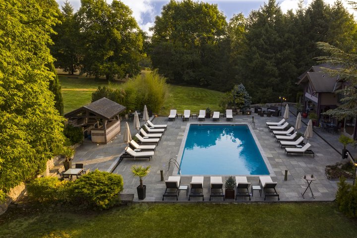Pool 43 of 71
