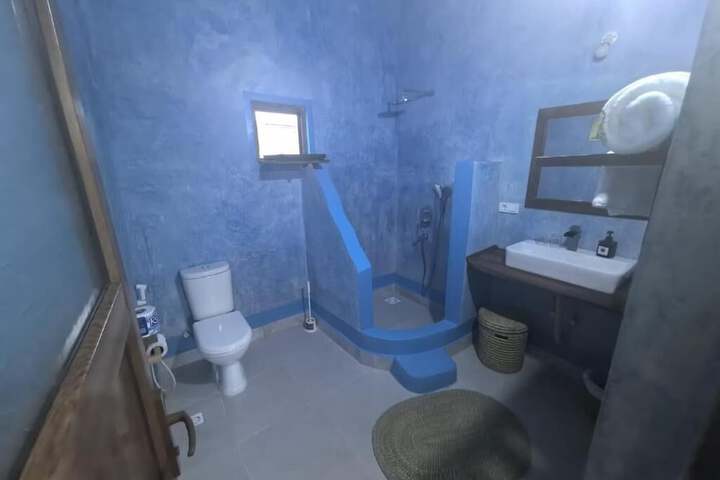 Room 38 of 90