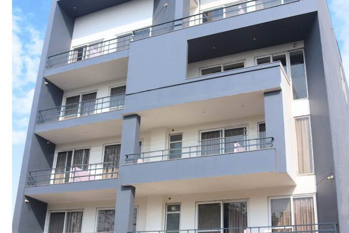 Axon Stays Near Artemis Hospital Gurgaon Sector 52