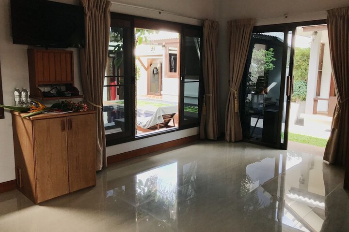 Room 9 of 35