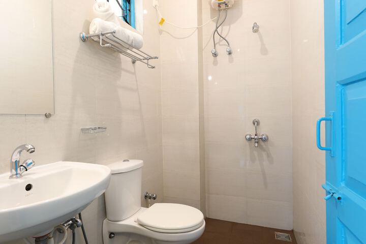 Room 15 of 25