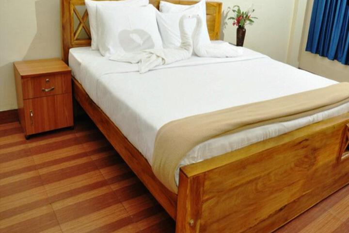 Room 2 of 5