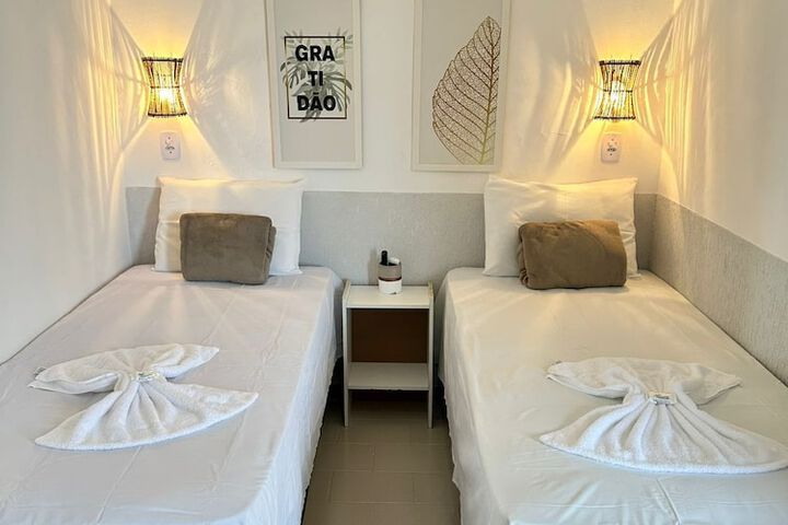 Room 6 of 36