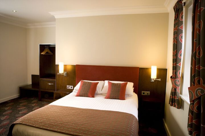 Room 6 of 44