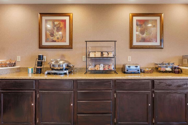 Breakfast/Coffee Service 41 of 43