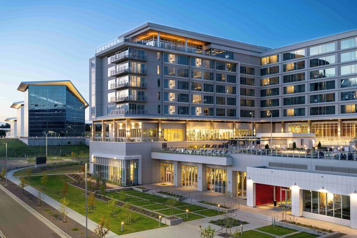 Exterior of Hotel Polaris