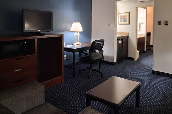Room 38 of 90