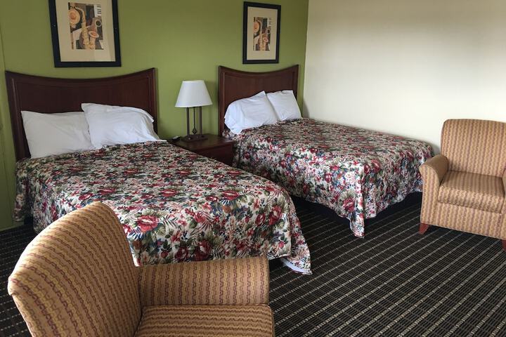 Room 10 of 20