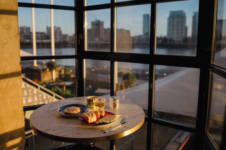 Breakfast area