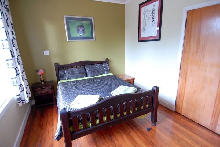 Room 5 of 41