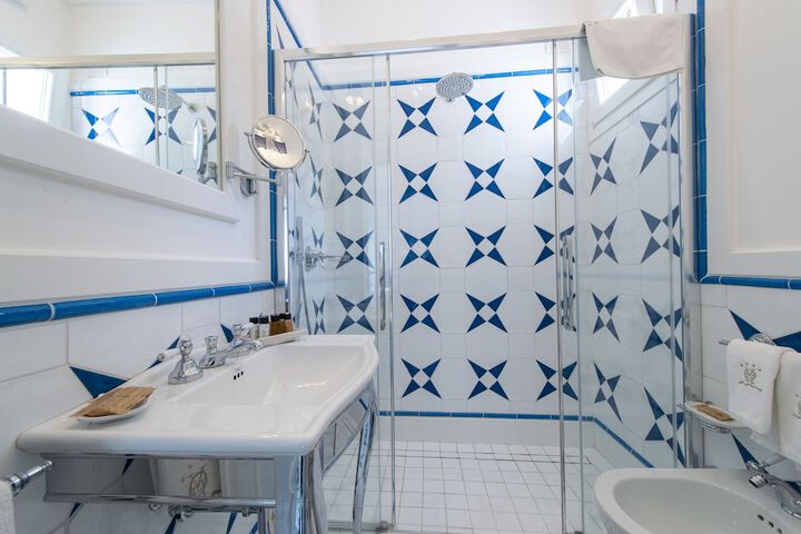 Room 145 of 260