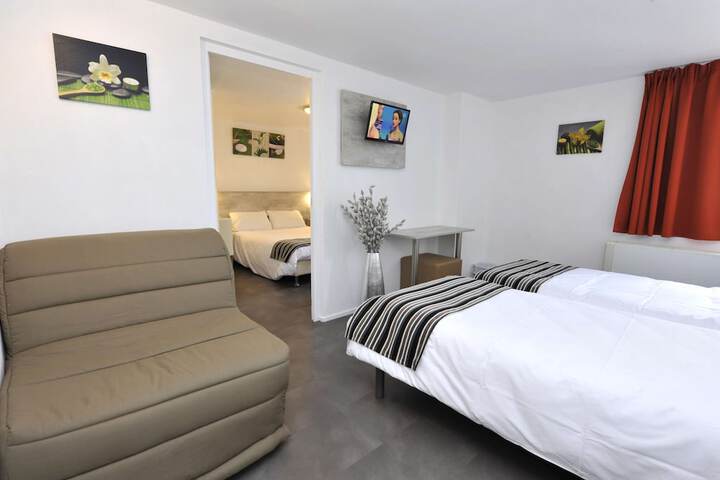 Room 20 of 42