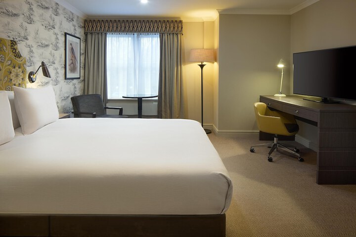 Room 42 of 137