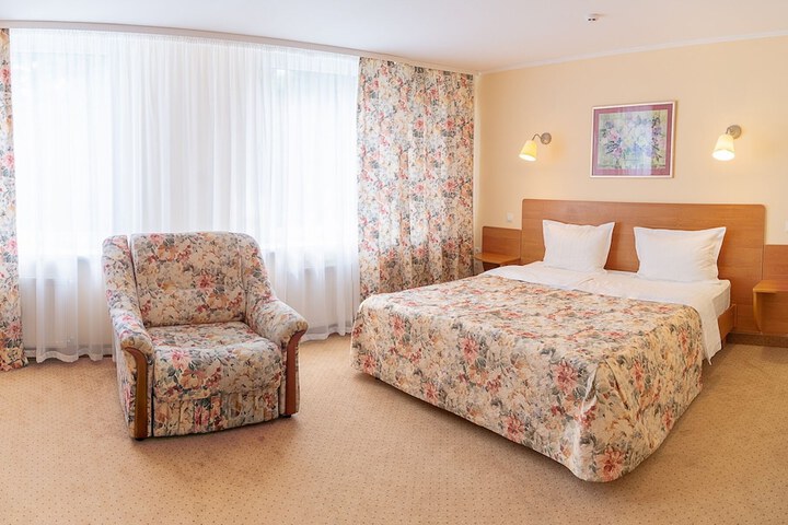 Room 6 of 47