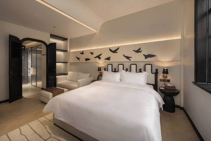 Room 15 of 134