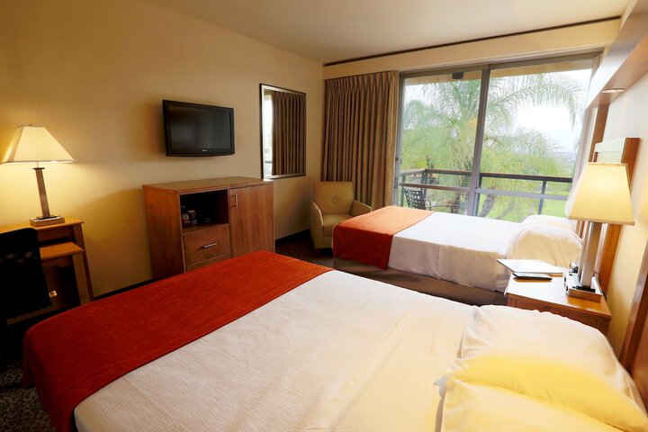Room 6 of 27