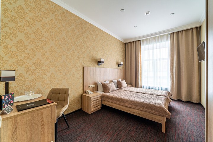 Room 27 of 52