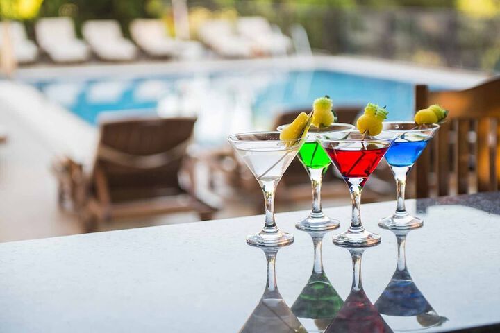 Hotel Pool