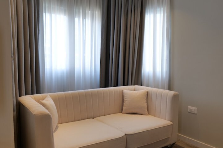 Room 25 of 171