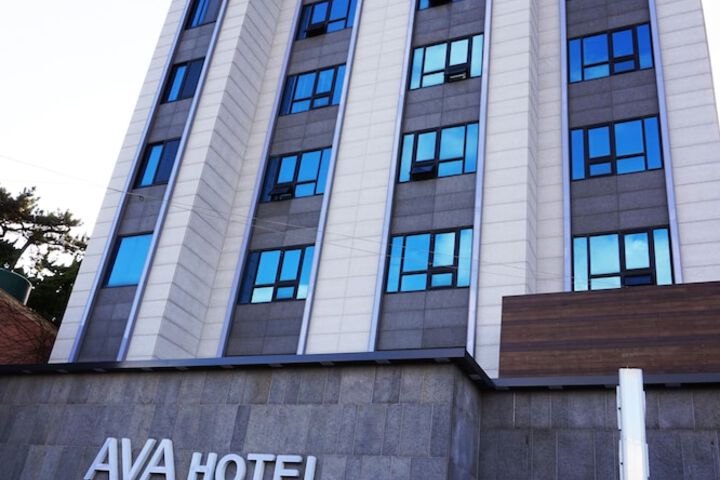 Ava Hotel
