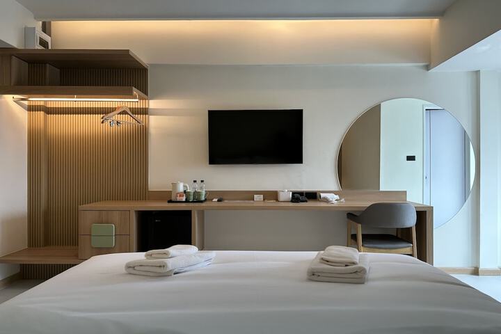 Room 21 of 46