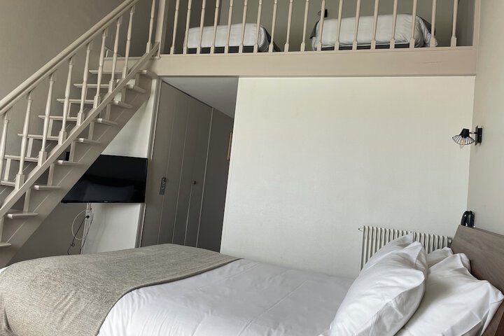 Room 22 of 54