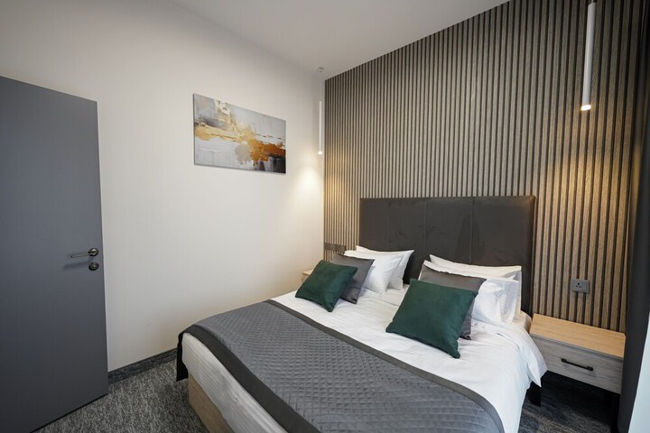 Room 16 of 209