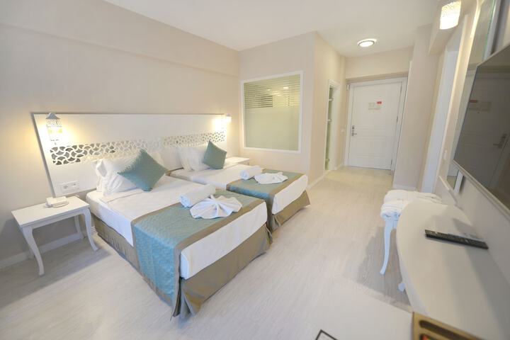 Room 21 of 139