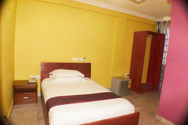 Room 5 of 58