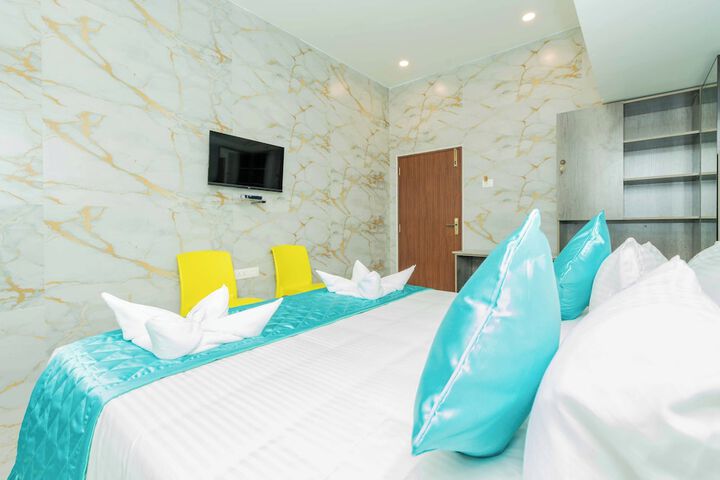 Room 2 of 13