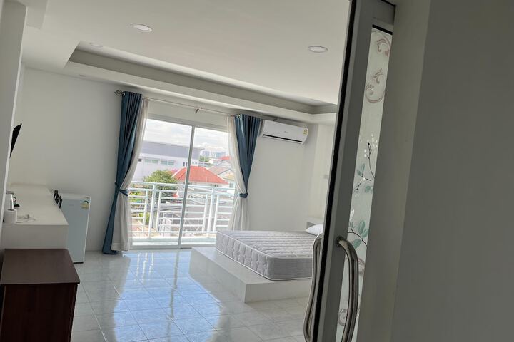 Room 15 of 44