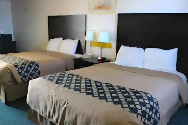 Room 3 of 13